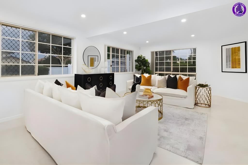 1 Connah Cres, Carindale, QLD 4152