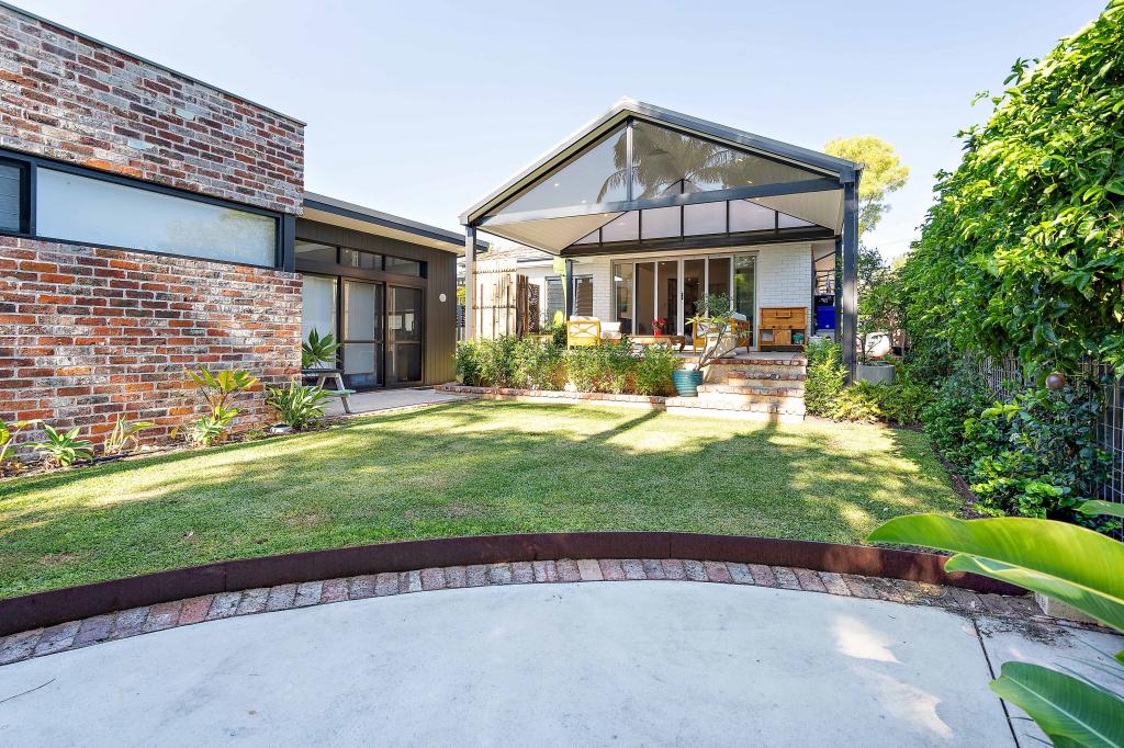 15 Hulbert St, South Fremantle, WA 6162