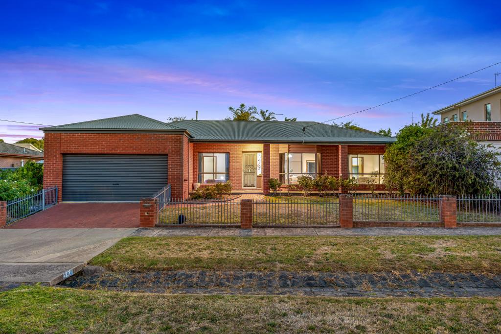 1021 Gregory St, Lake Wendouree, VIC 3350