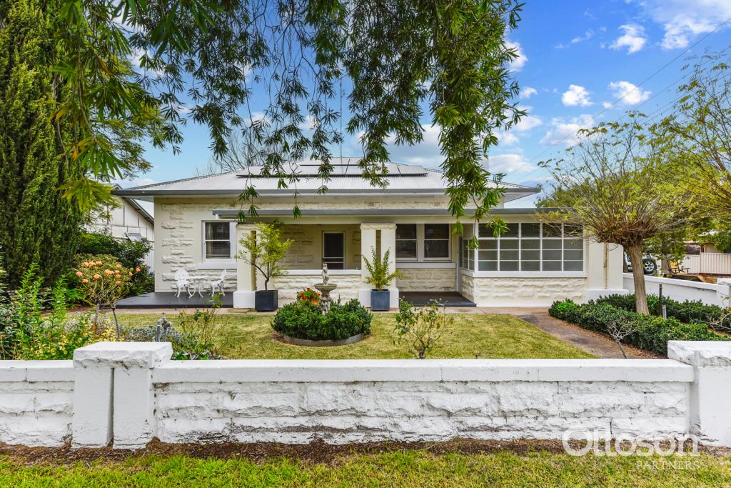 8 First Ave, Naracoorte, SA 5271
