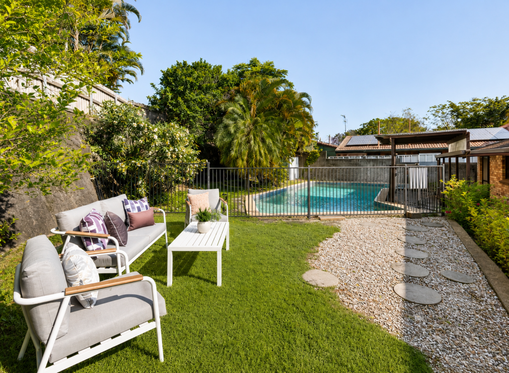 25 Boblynne St, Chapel Hill, QLD 4069