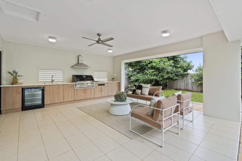 38 HOSKINS DR, WELLINGTON POINT, QLD 4160