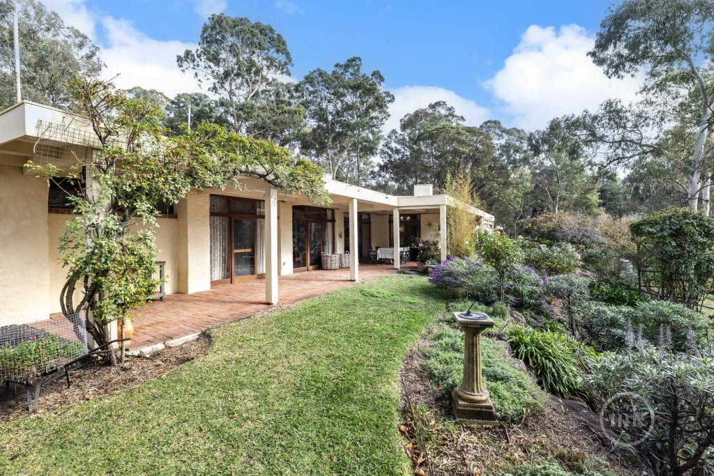 45 Sweeneys Lane, Eltham, VIC 3095