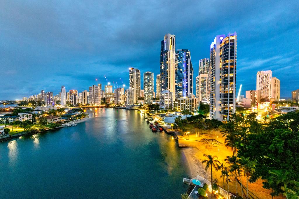 114/30 Watson Esp, Surfers Paradise, QLD 4217
