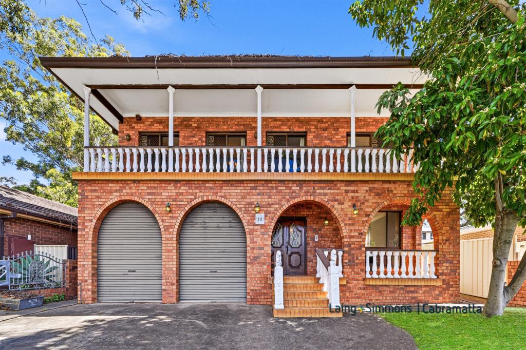 13 Blacksmith St, Greenfield Park, NSW 2176