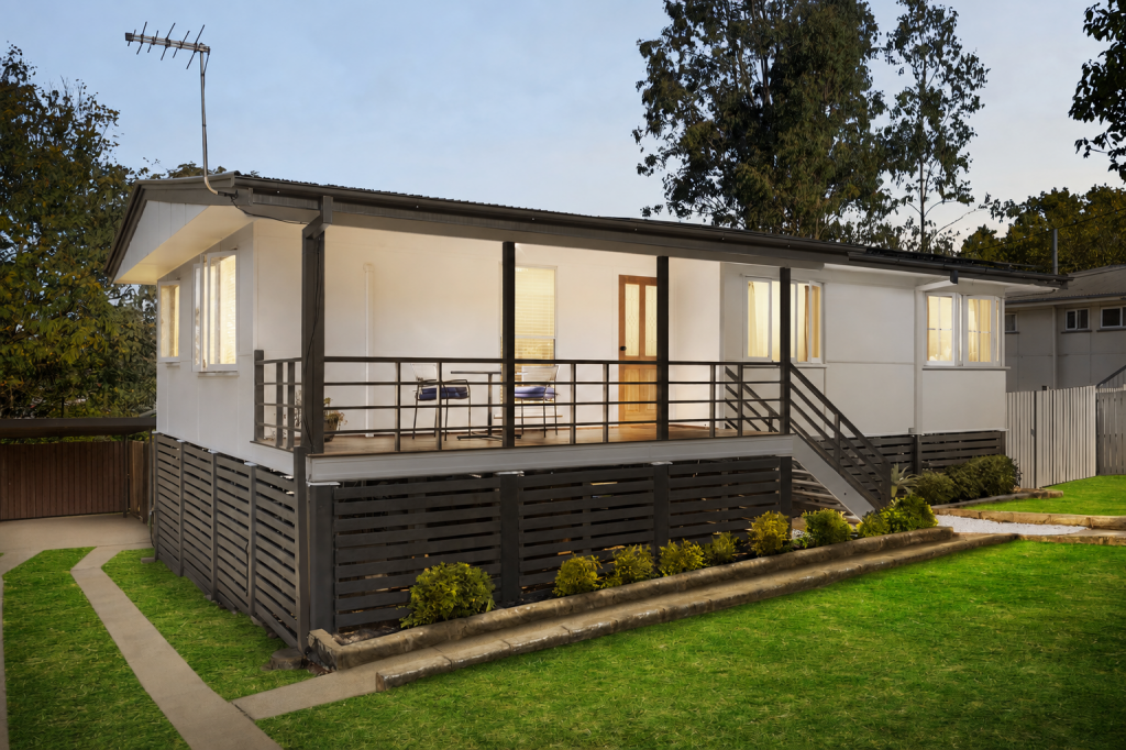 27 Wentworth St, Leichhardt, QLD 4305