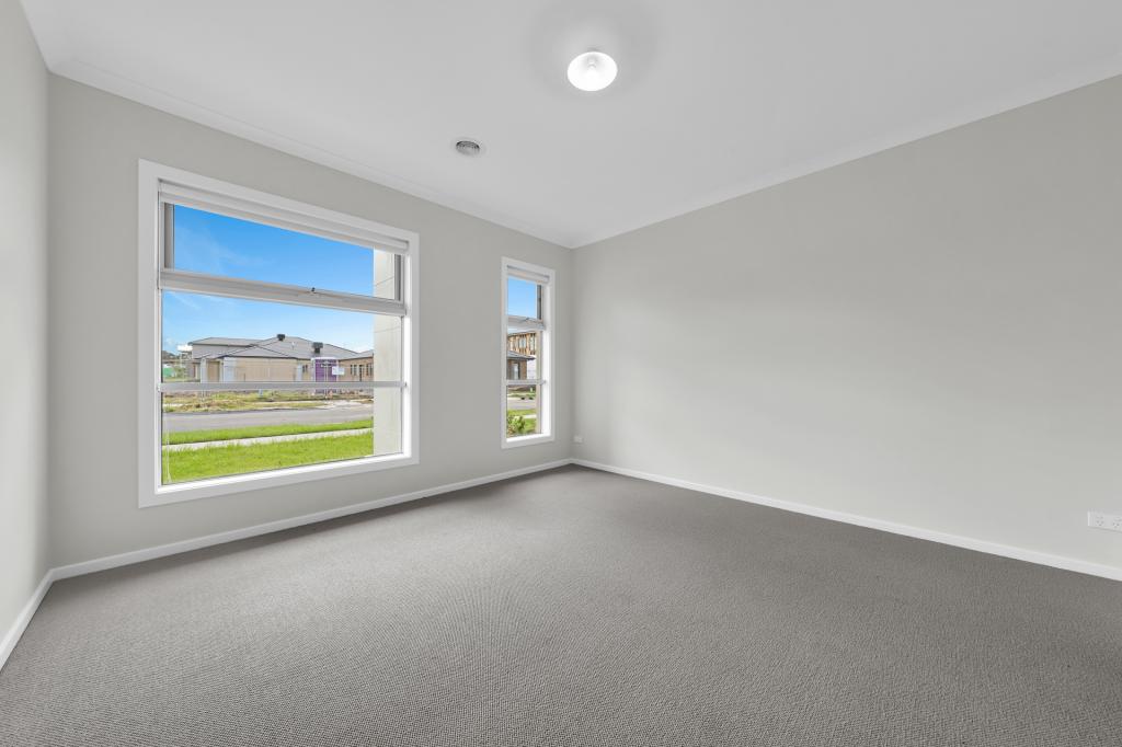 20 Birmingham Rd, Cranbourne East, VIC 3977