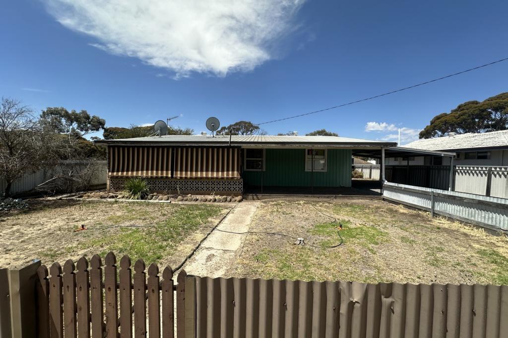 2 Whitehead Rd, Gnowangerup, WA 6335