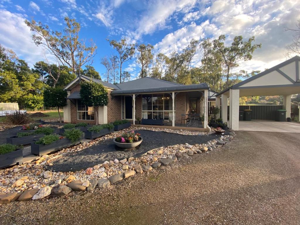 3 Scarlett Ct, Drouin, VIC 3818