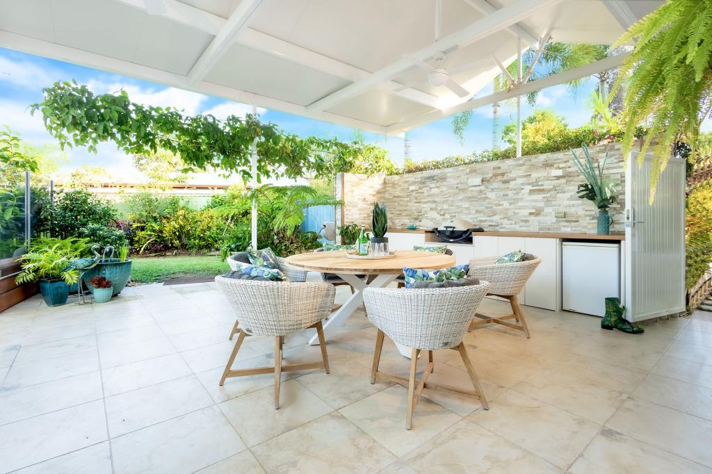 4 Thetford Cl, Clifton Beach, QLD 4879