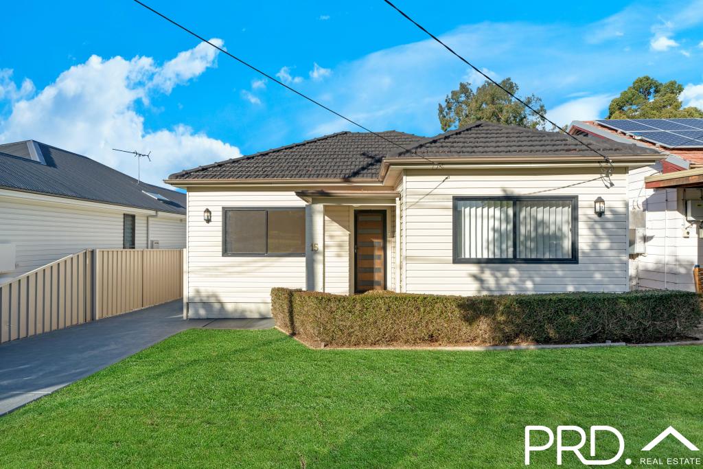 15 Singleton Ave, East Hills, NSW 2213