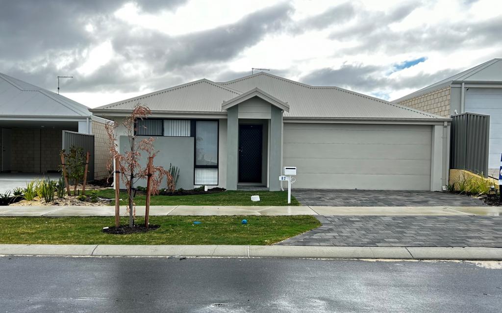 82 Aquamarine St, Eglinton, WA 6034