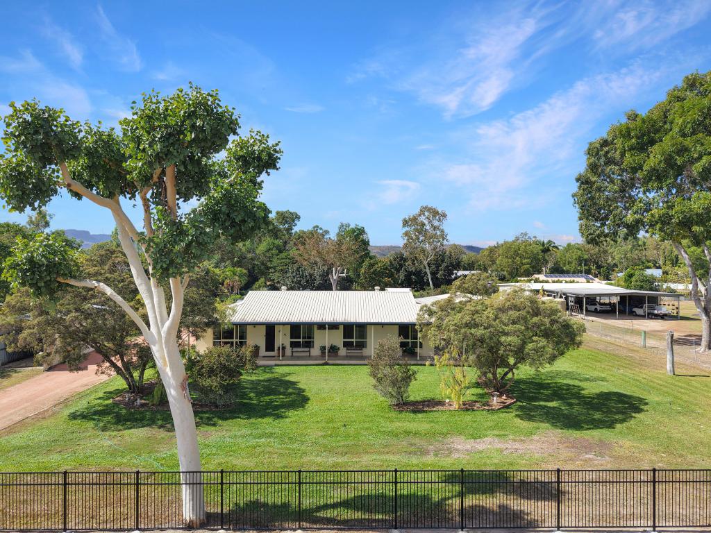 302 Kelso Dr, Kelso, QLD 4815