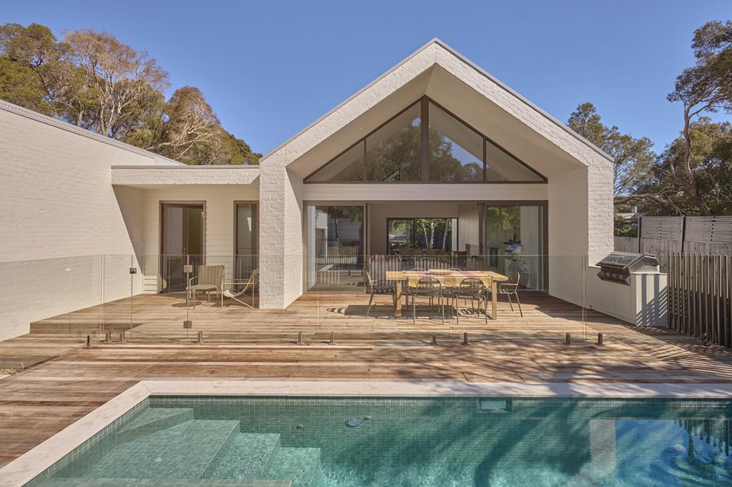 5 Johnson Ave, Rye, VIC 3941