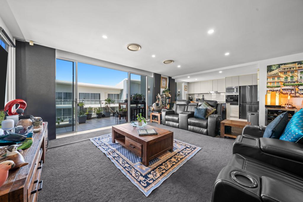 1404/2 Activa Way, Hope Island, QLD 4212