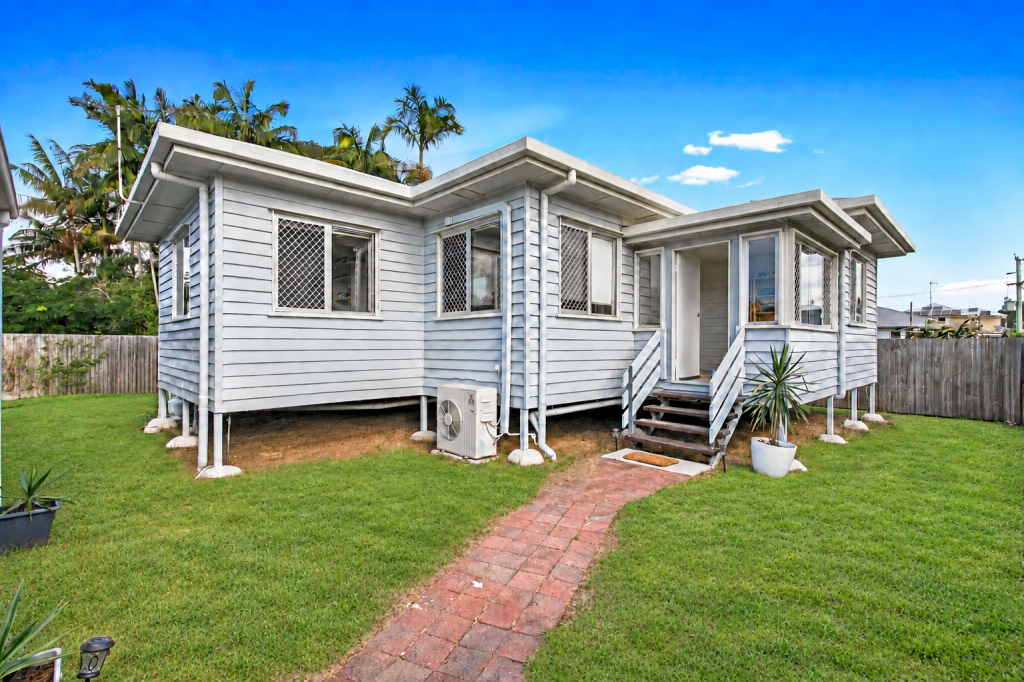 47 Shell St, Urangan, QLD 4655