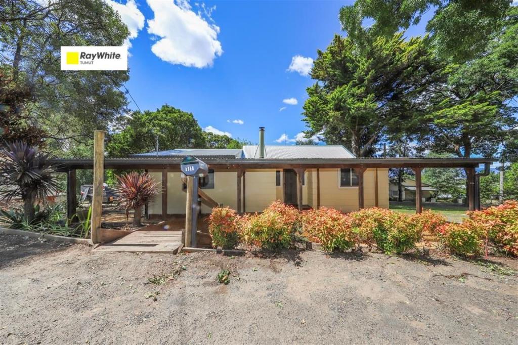 11 Eurabbie St, Batlow, NSW 2730