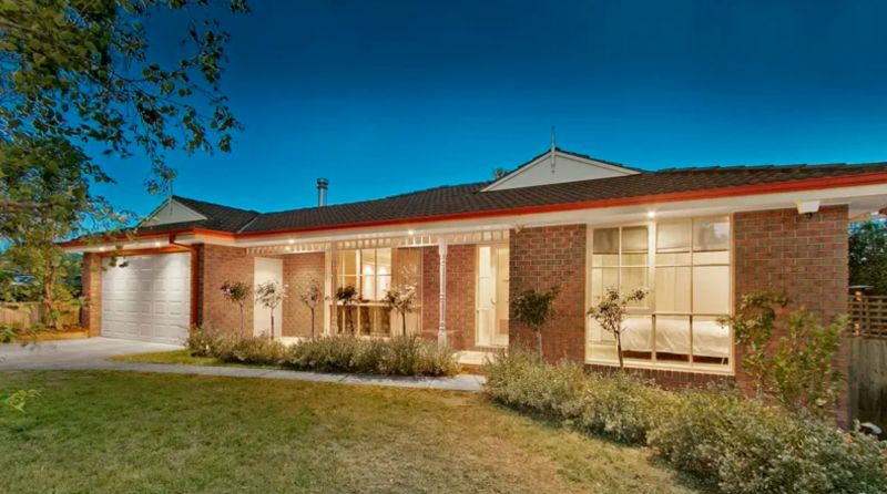 12 Mitre Cres, Berwick, VIC 3806