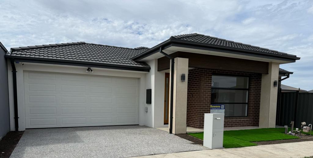 14 Ironcap Rd, Mickleham, VIC 3064