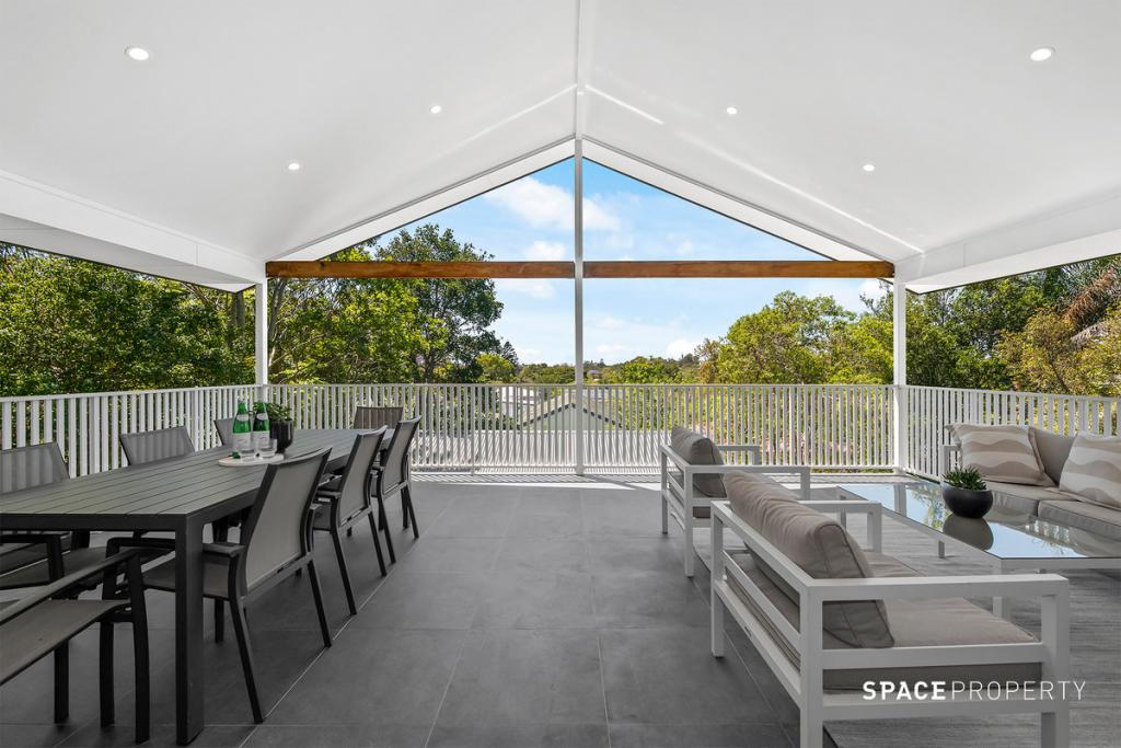 19 Maryland St, Stafford Heights, QLD 4053