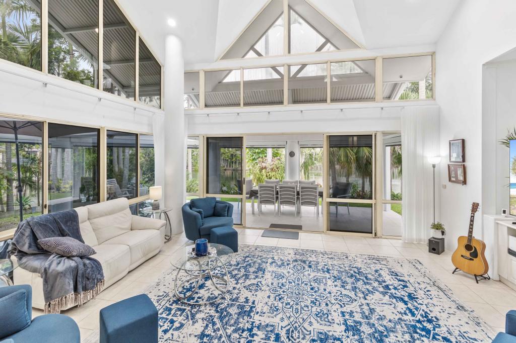 3 Ashaway/125 Santa Cruz Bvd, Clear Island Waters, QLD 4226