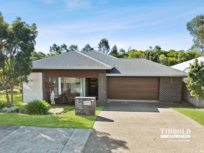 5 Capella Dr, Redland Bay, QLD 4165