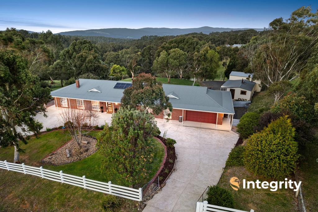 60 Edward Staff Dr, Kinglake, VIC 3763