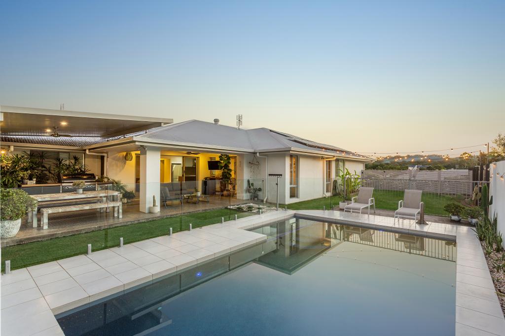 10 Deepwater Cl, Bli Bli, QLD 4560