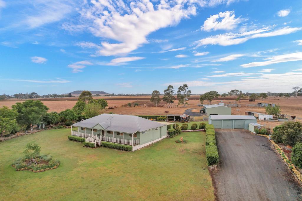 320 Warfields Rd, Allora, QLD 4362