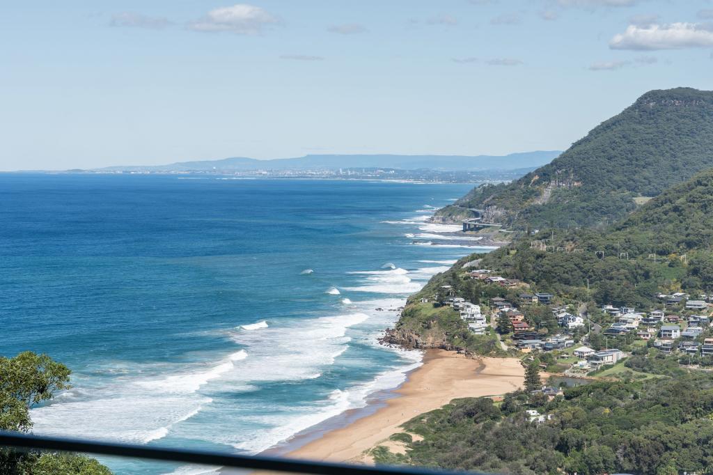 6 LAWRENCE HARGRAVE DR, STANWELL PARK, NSW 2508