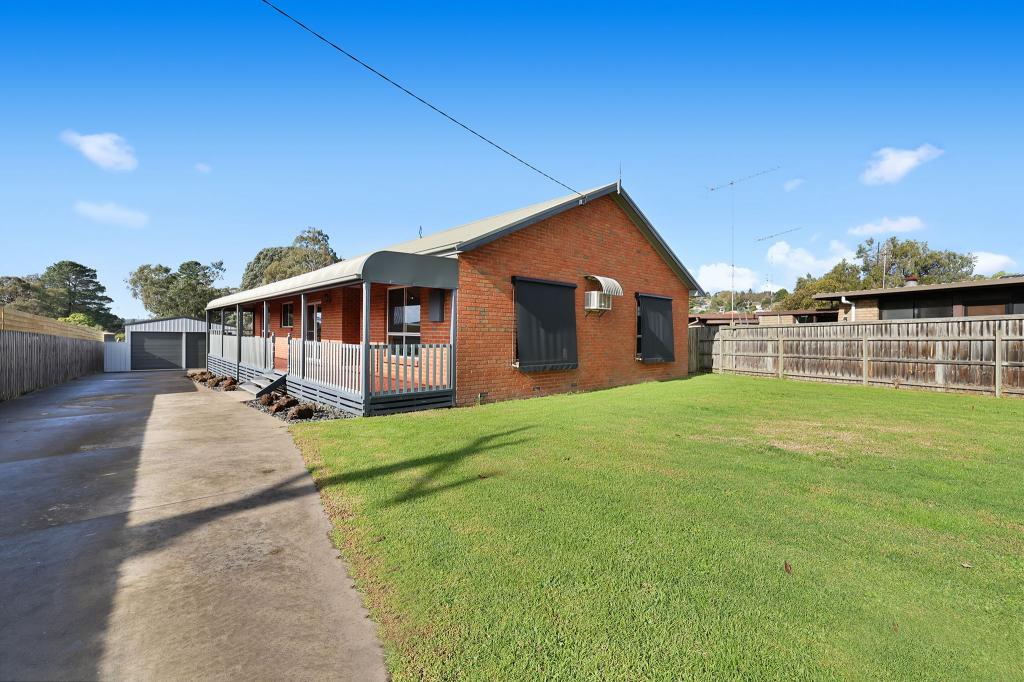 22 Railway Cres, Moe, VIC 3825