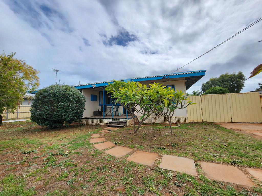 4 Stroud St, South Carnarvon, WA 6701