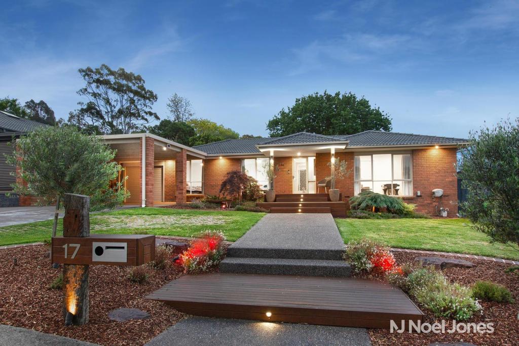 17 Chevalier Cres, Mooroolbark, VIC 3138