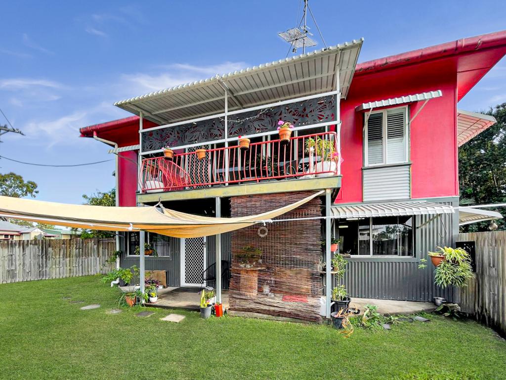 6 Armstrong Beach Rd, Armstrong Beach, QLD 4737