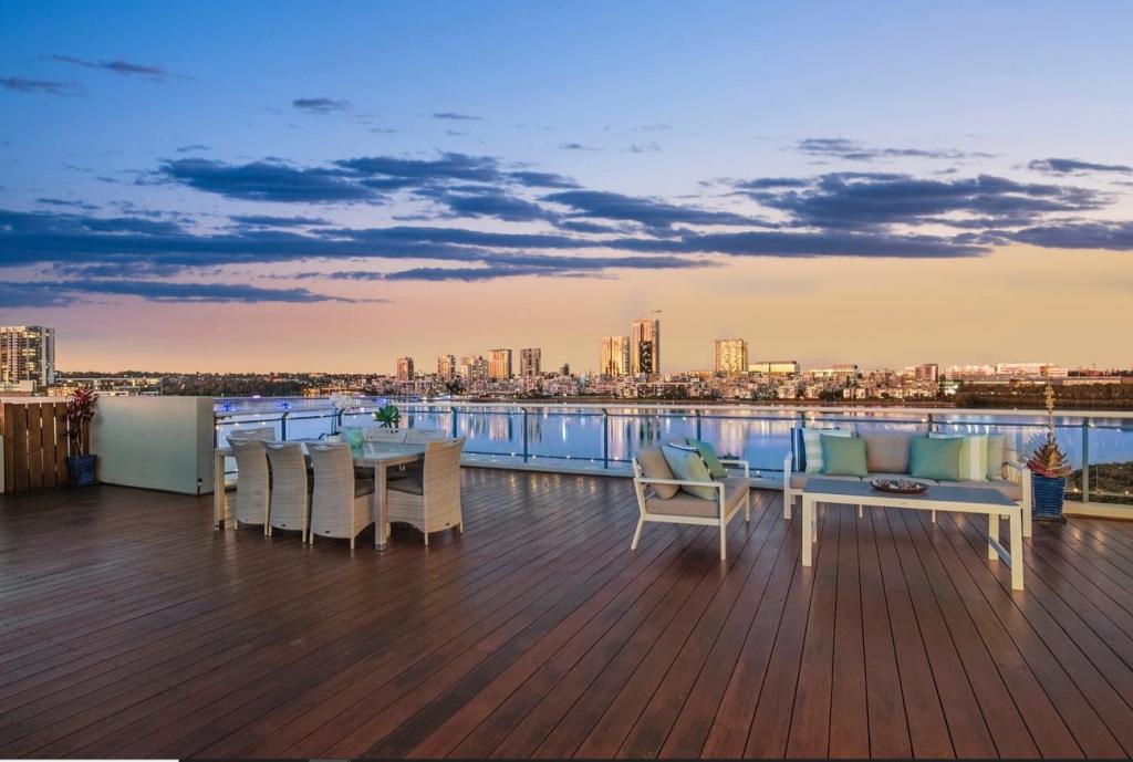 26/27 Bennelong Pkwy, Wentworth Point, NSW 2127