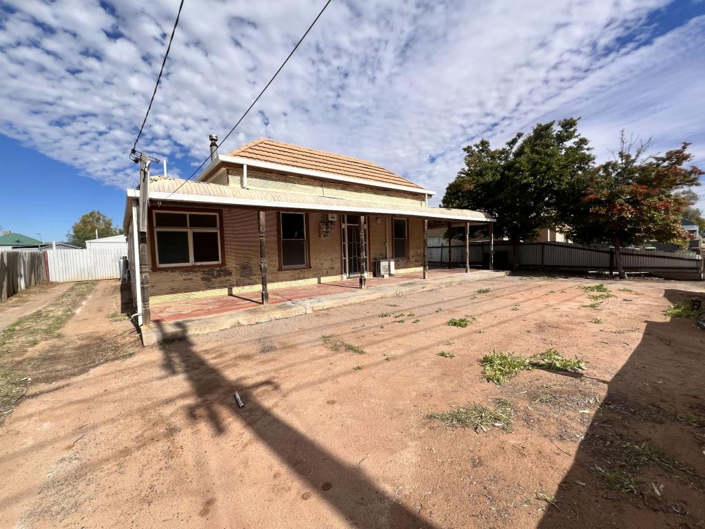 183 NEWTON ST, BROKEN HILL, NSW 2880