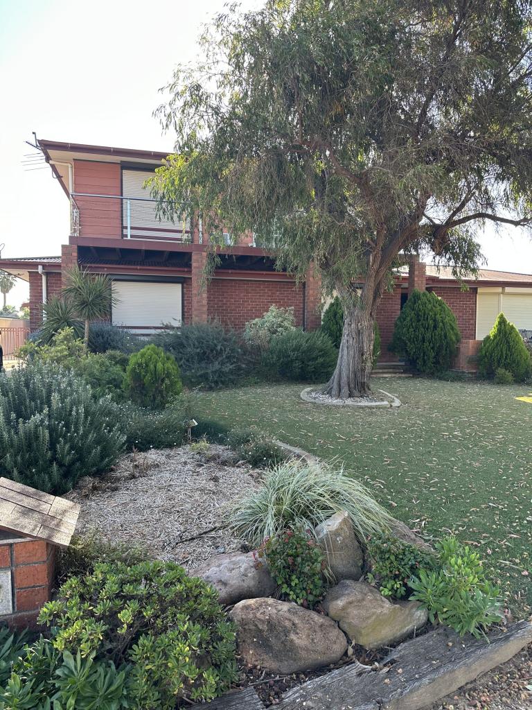 3 Bridge Rd, Ardrossan, SA 5571