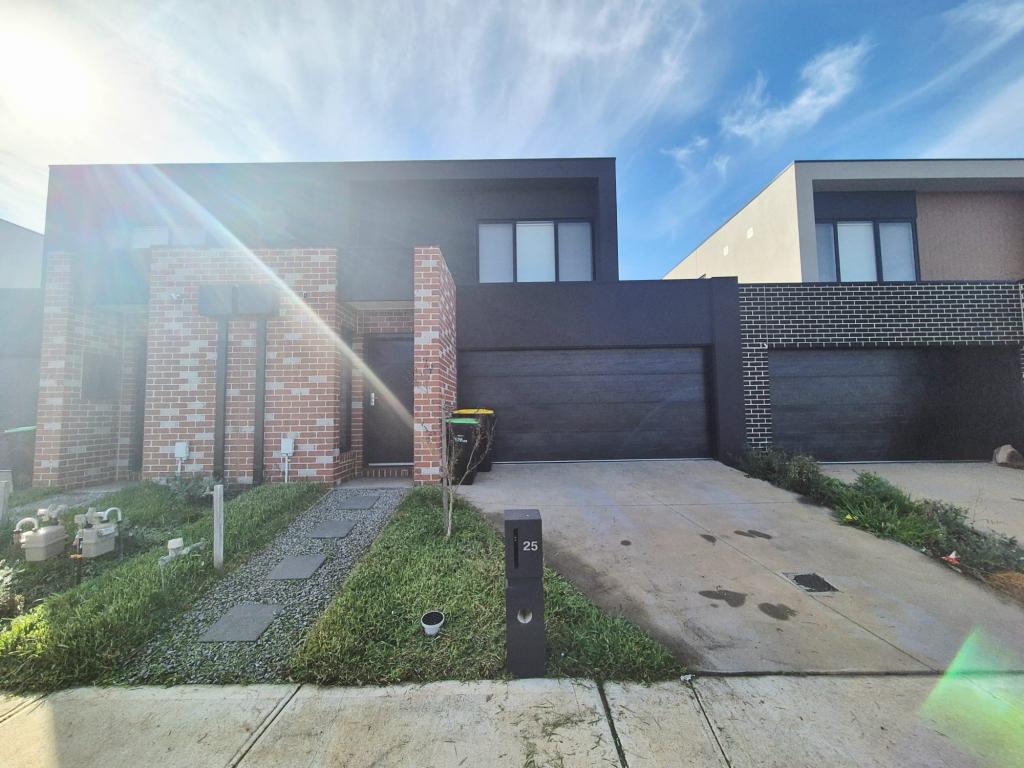 25 TURNING LOOP, FRASER RISE, VIC 3336