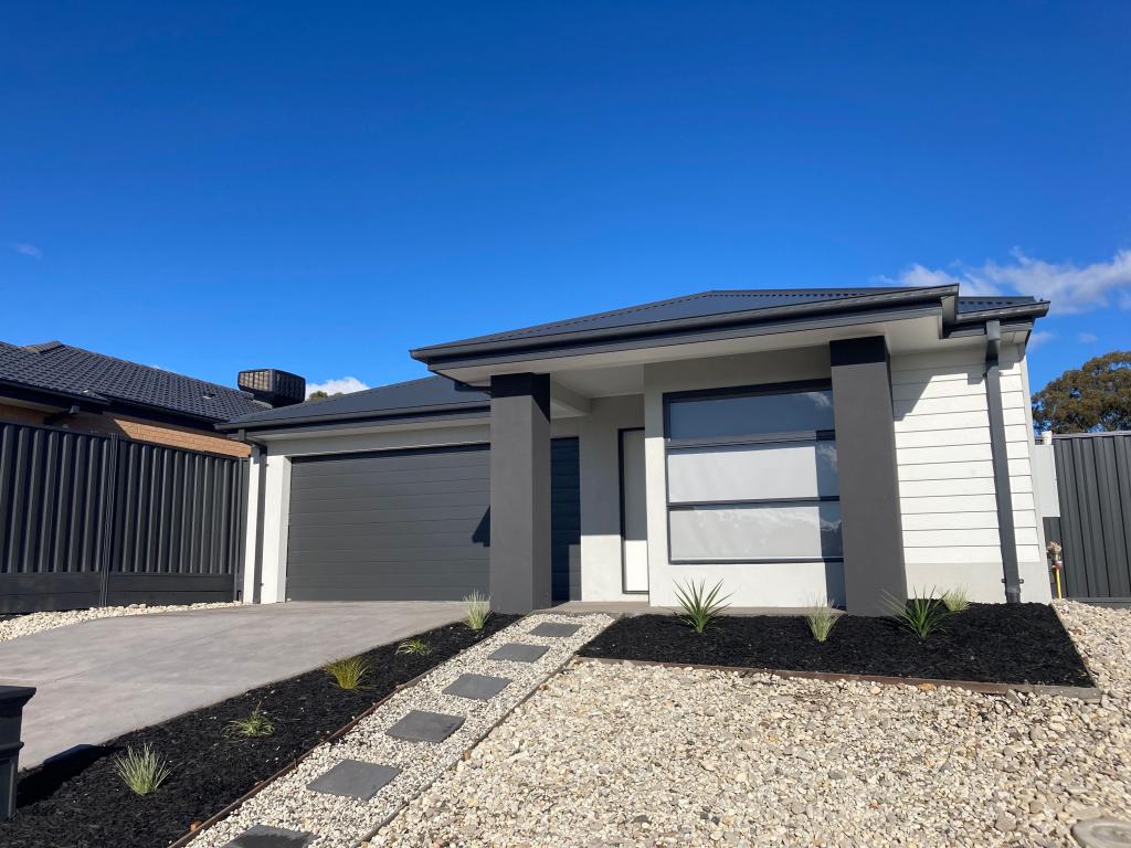 9 CONDUCTOR ST, SEYMOUR, VIC 3660