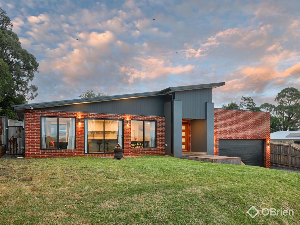 19 Timbertop Cres, Drouin, VIC 3818