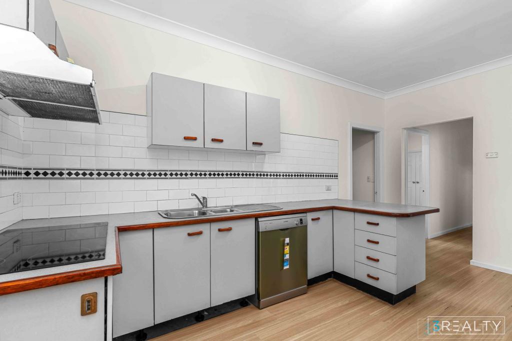 1 Swan St, Marks Point, NSW 2280