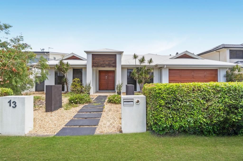 13 North Bank Ct, Helensvale, QLD 4212