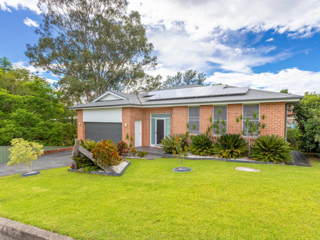 6 Railton Ave, Taree, NSW 2430