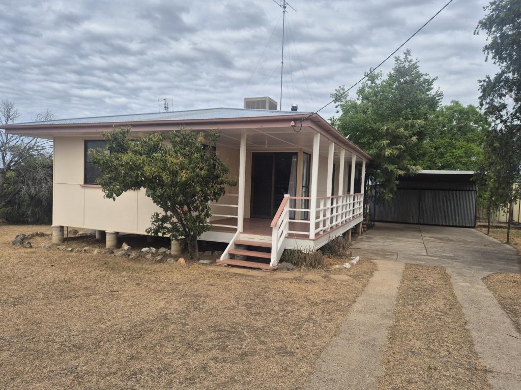 2 Macdougall St, Texas, QLD 4385