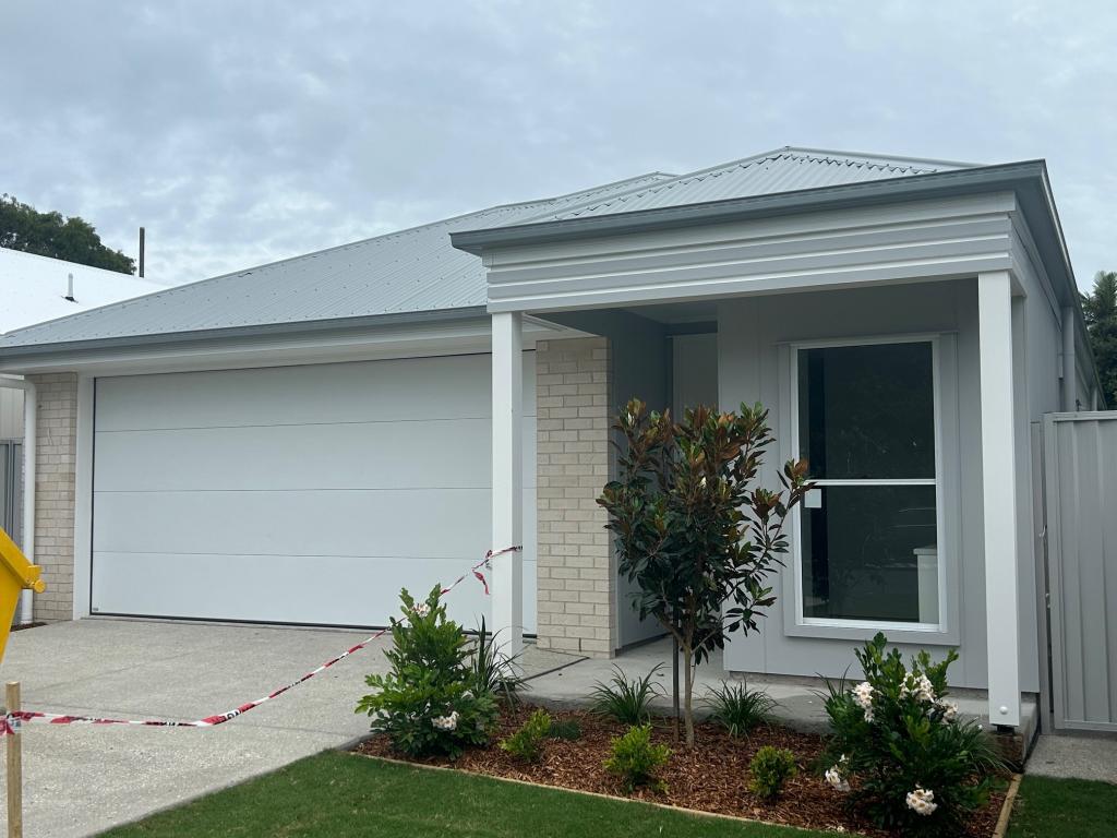 24A CAMPBELL ST, SCARBOROUGH, QLD 4020