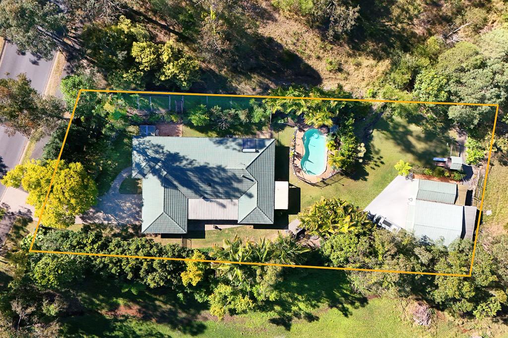 8 The Oval Dr, Mount Nathan, QLD 4211