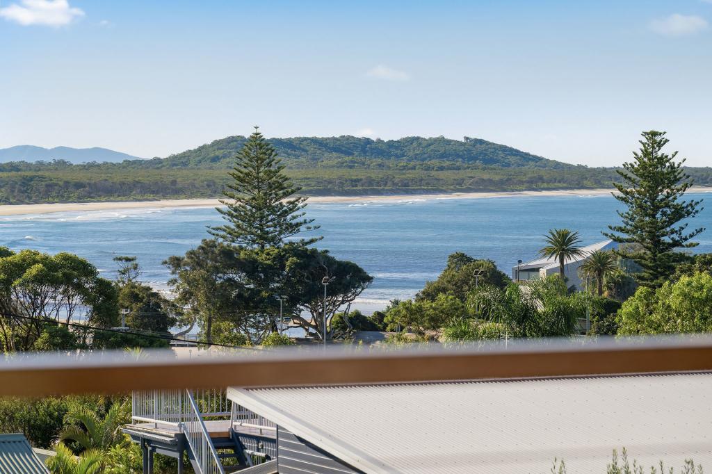 32 Stewart St, Crescent Head, NSW 2440