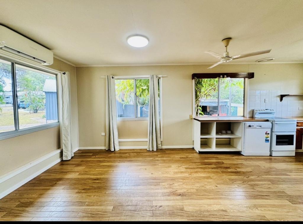 10 Harris Ct, Moranbah, QLD 4744