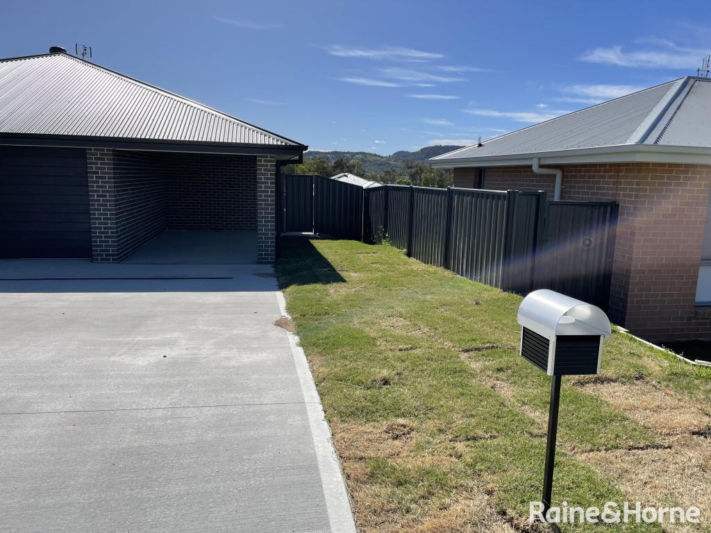 6B CLIFFDALE PL, KOOTINGAL, NSW 2352
