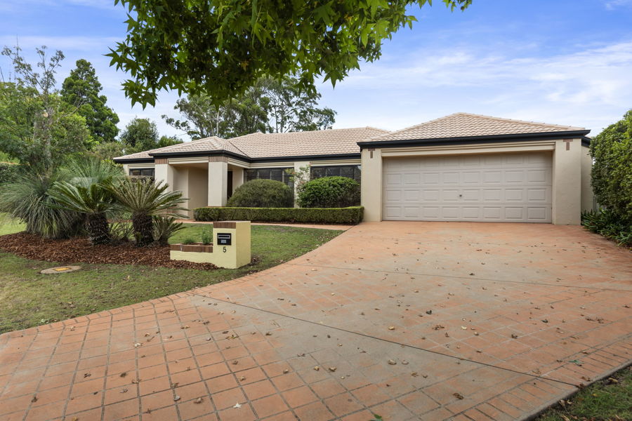 5 Turnberry Ct, Middle Ridge, QLD 4350